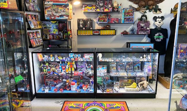 Discovering the Ultimate Toy Collectibles at Echo Base in Orlando, Florida  