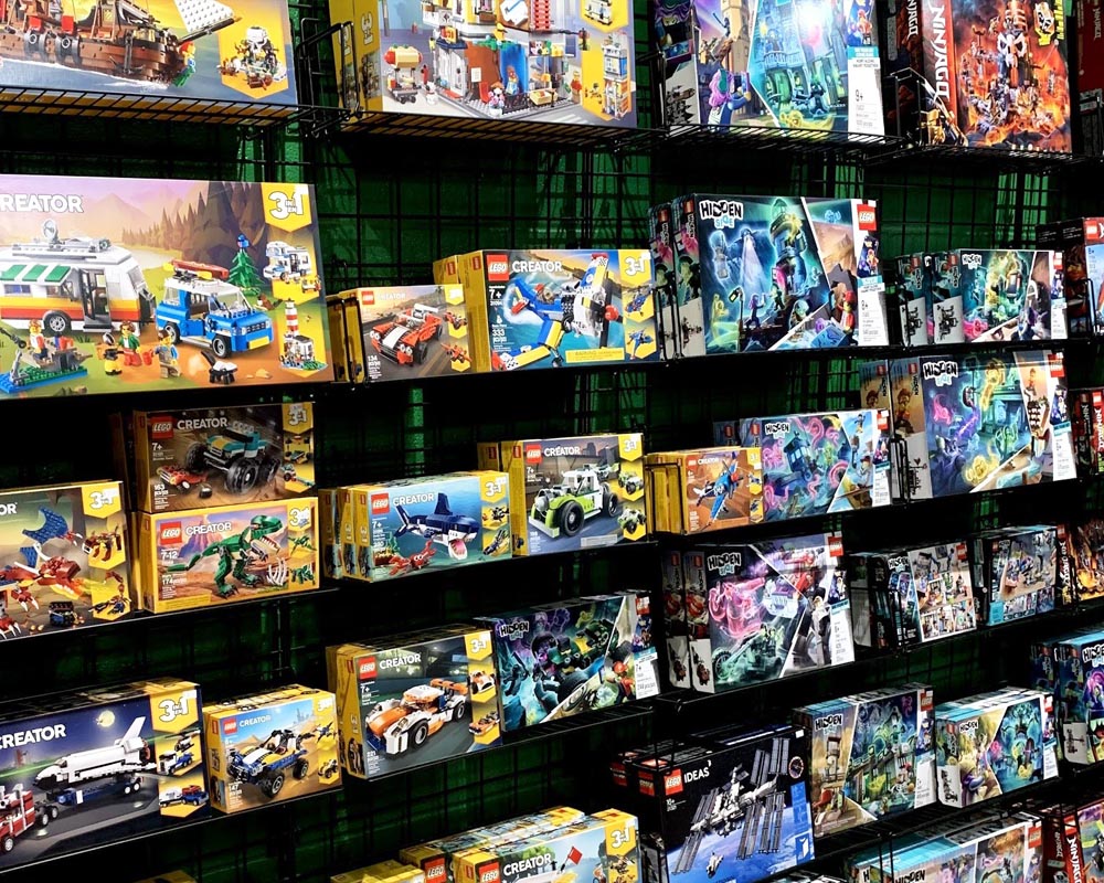 download bricks and minifigs shop online for free